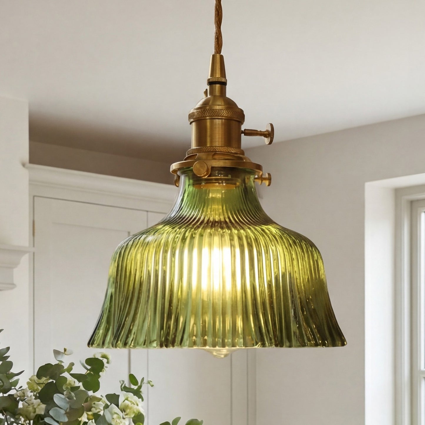 Hermin Antique Flower Ribbed Glass Pendant Light