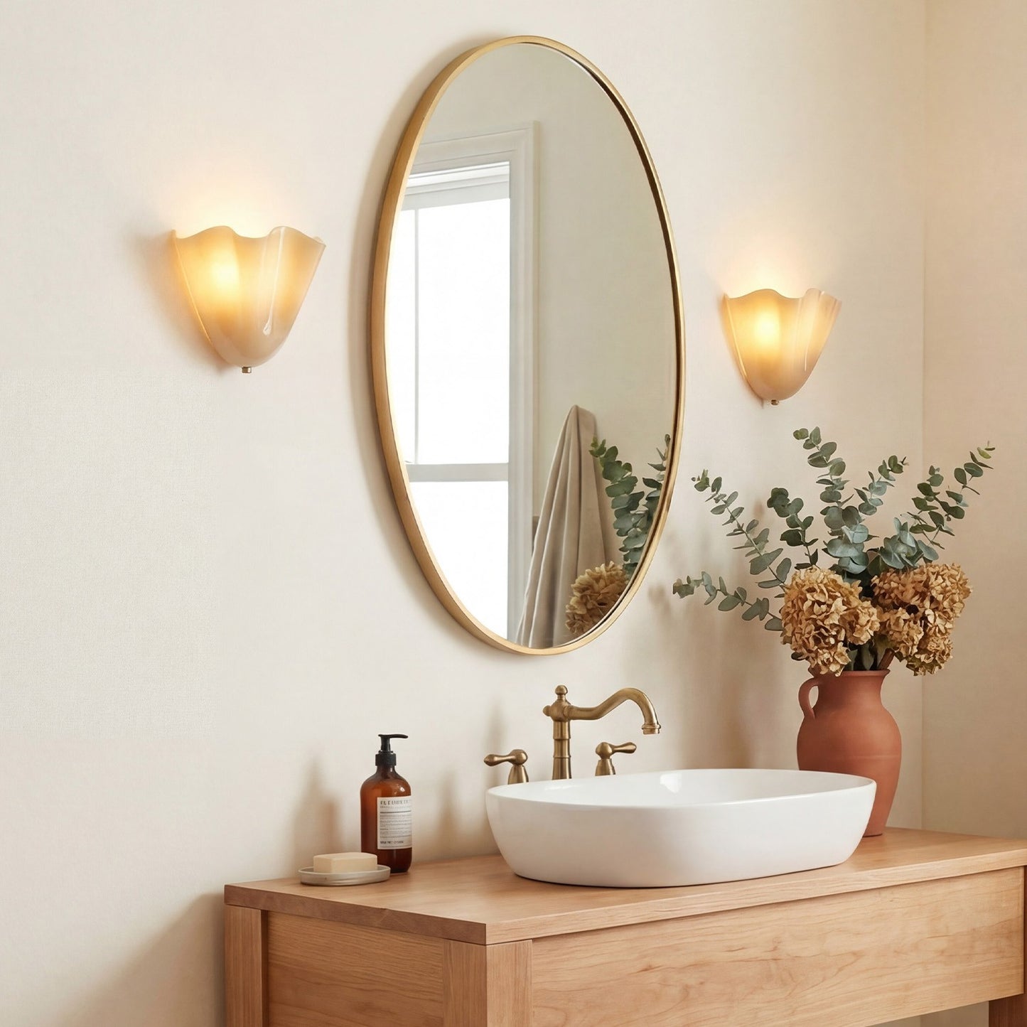 Kyrintha Mid-Century Skirt Shell Glass Fazzo Petalia Wall Sconce
