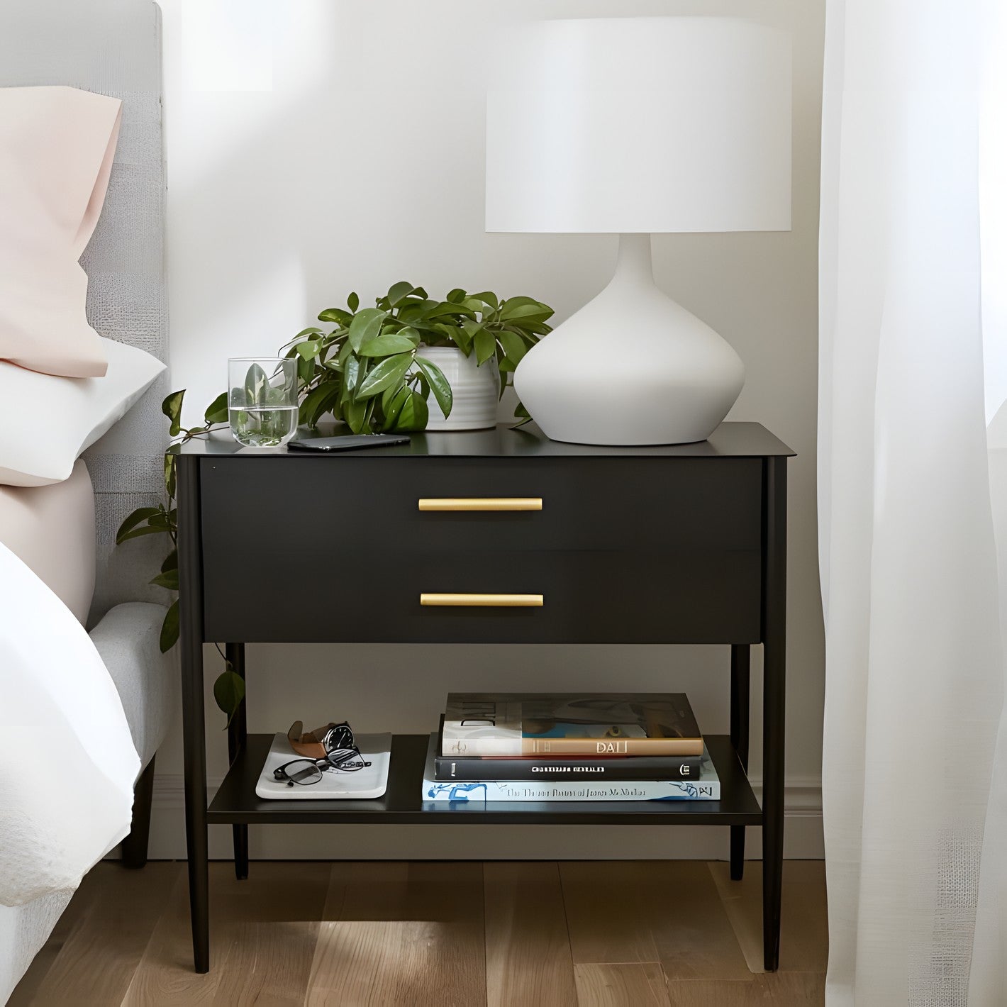Daphne Vintage Ceramic Linen Shade Table Lamp