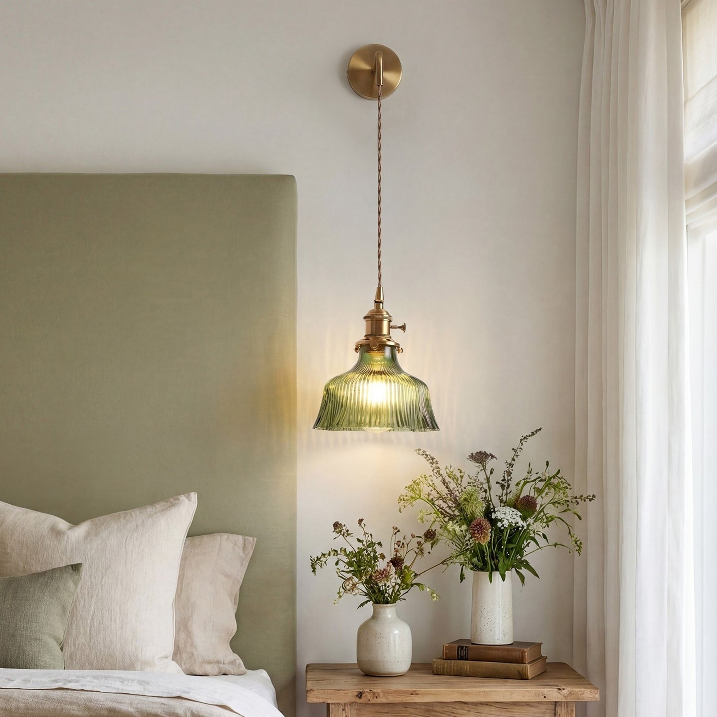 Hermin Antique Flower Ribbed Glass Pendant Light
