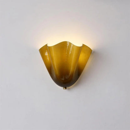 Kyrintha Mid-Century Skirt Shell Glass Fazzo Petalia Wall Sconce