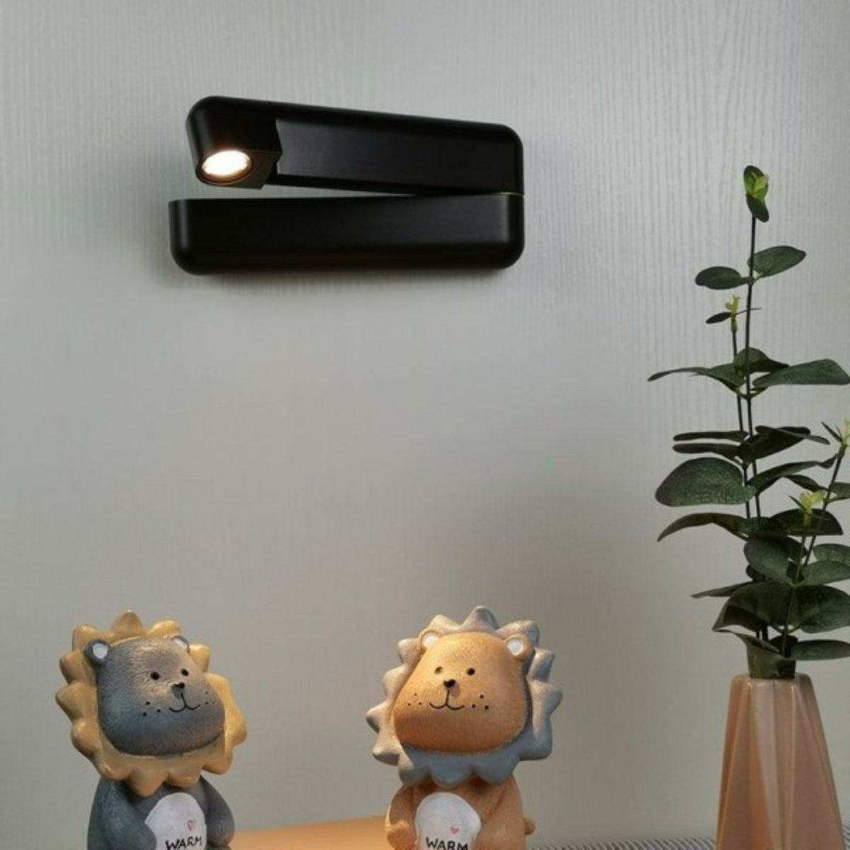 Mayra Corsa LED Bedside Light
