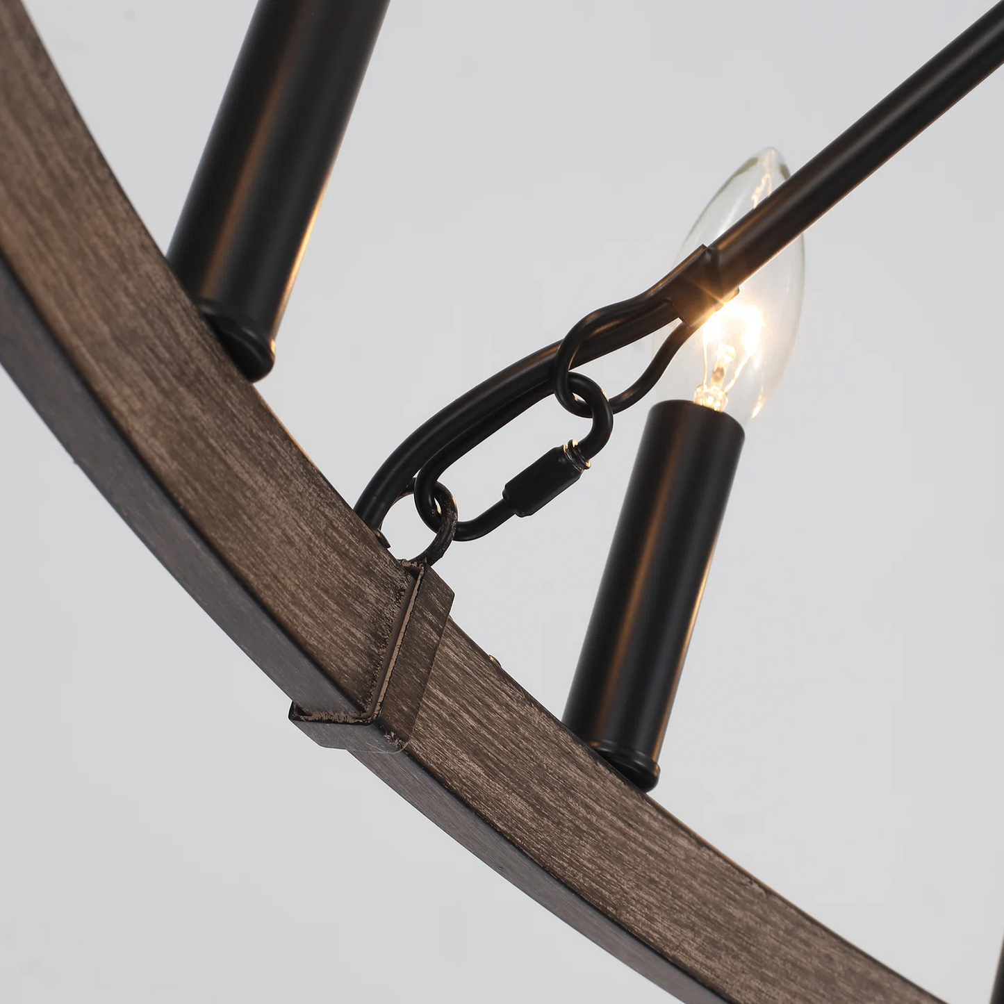 Raeth Farmhouse 24 Lights Wagon Wheel Candle Style Chandelier