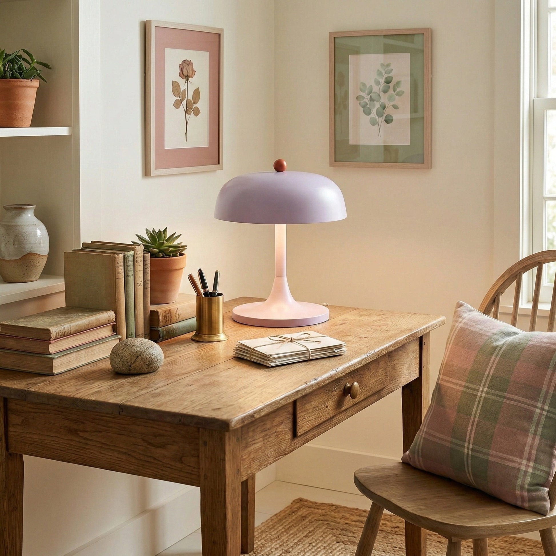Olyssia Modern Metal Round Table Lamp