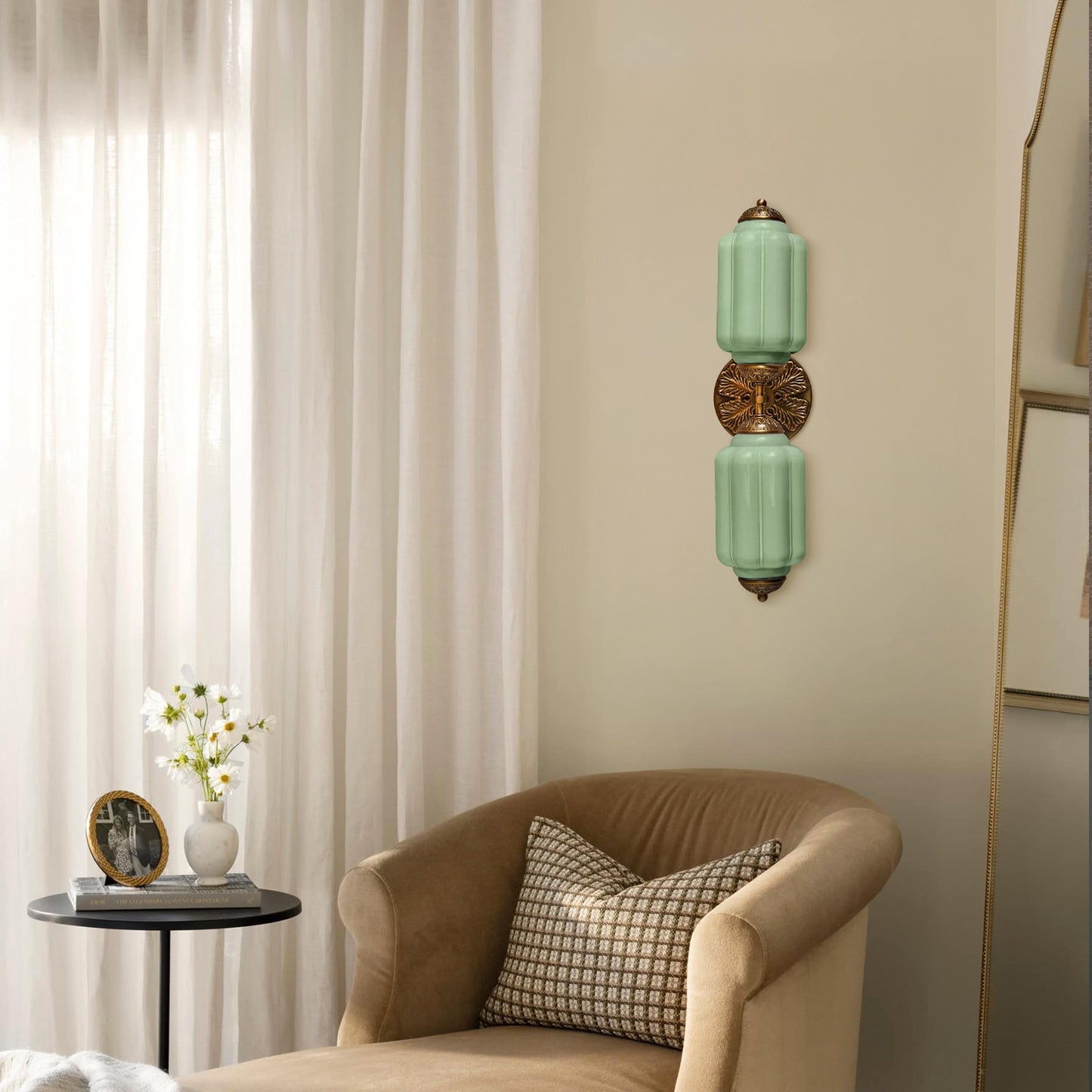 Vintage Elegant Milk Glass Eloise Wall Sconce - Retro Accent Lighting for Bathroom\Bedroom\Hallway