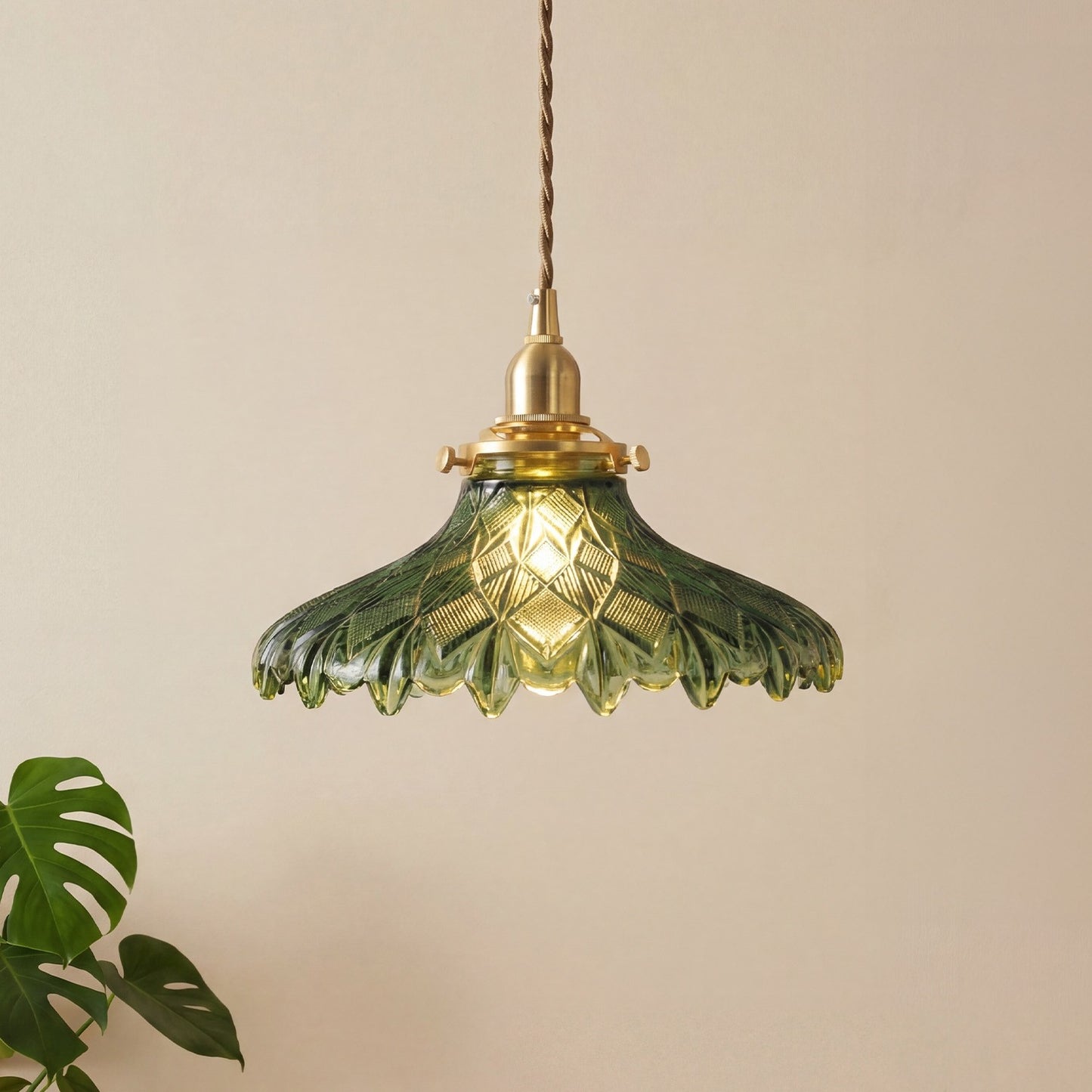 Gyran Retro Brass Lace Glass Pendant Light