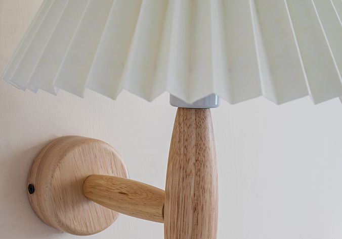 Meher Wooden Wall Lamp