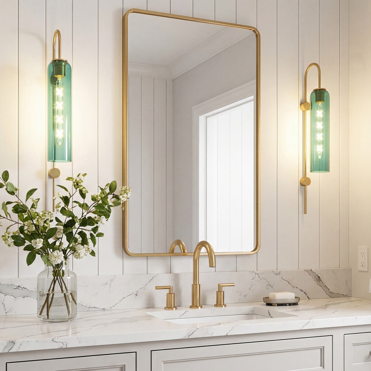 Janvy Modern Exquisite Glass Wall Sconce