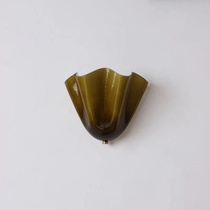 Kyrintha Mid-Century Skirt Shell Glass Fazzo Petalia Wall Sconce