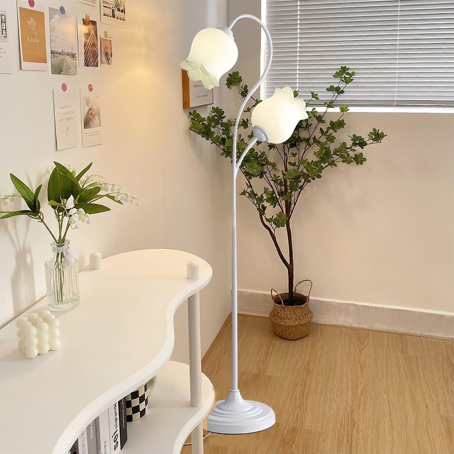 Mehar Lily of the Tulip Floor Lamp for Bedroom