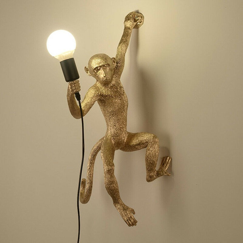 Ioneus Creative Gold Resin Monkey Sconce
