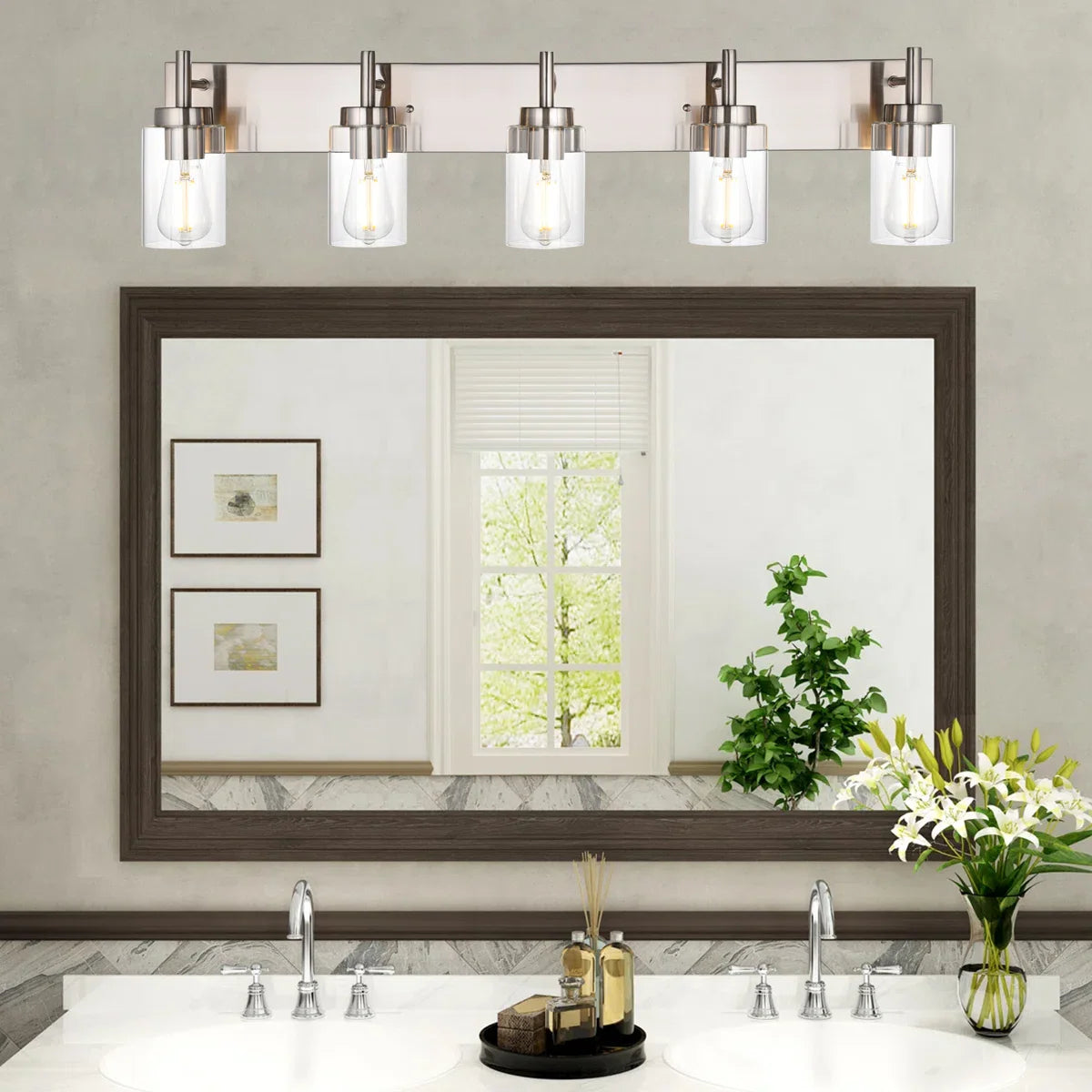 Dariane Modern Metal Glass Wall Sconce