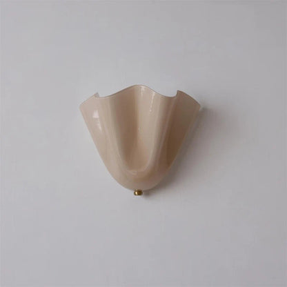 Kyrintha Mid-Century Skirt Shell Glass Fazzo Petalia Wall Sconce