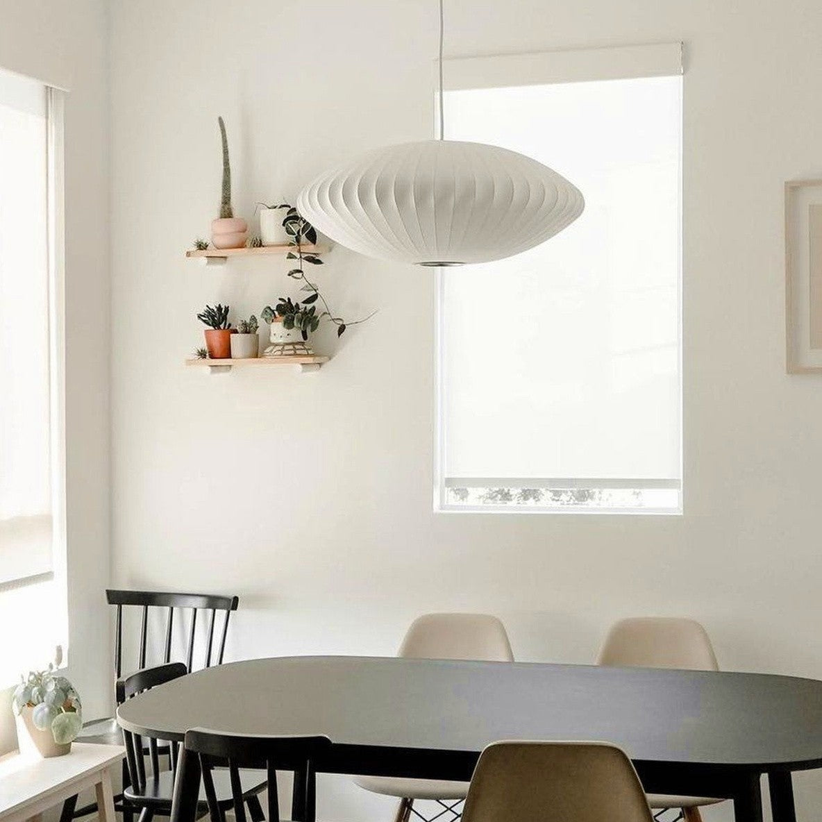 Leocadia White Saucer Nelson Bubble Pendant Light