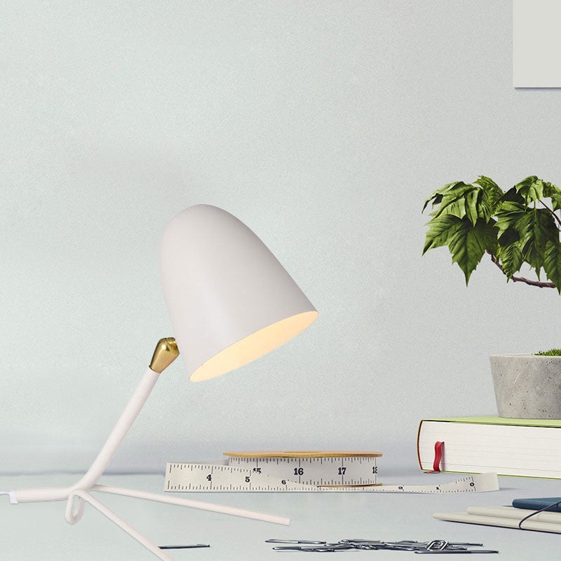 Vanessa Tripod Table Lamp