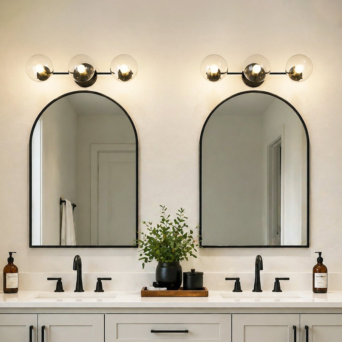 Philo Nordic 3-light Glass Globes Wall Light