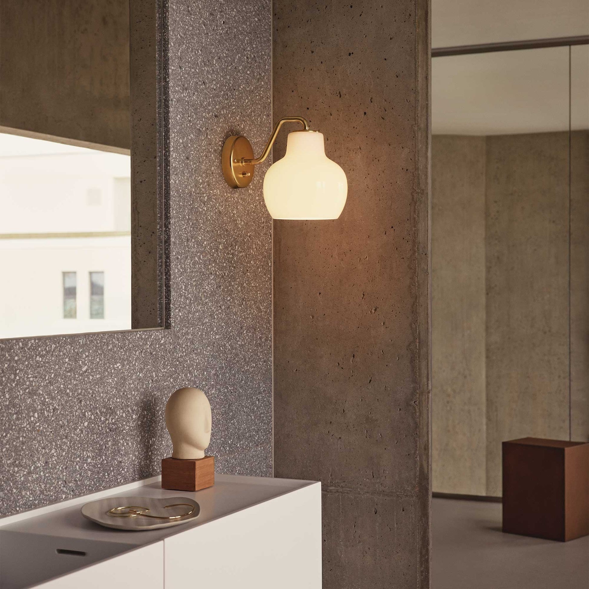 Aryahi VL Ring Crown Wall Lamp