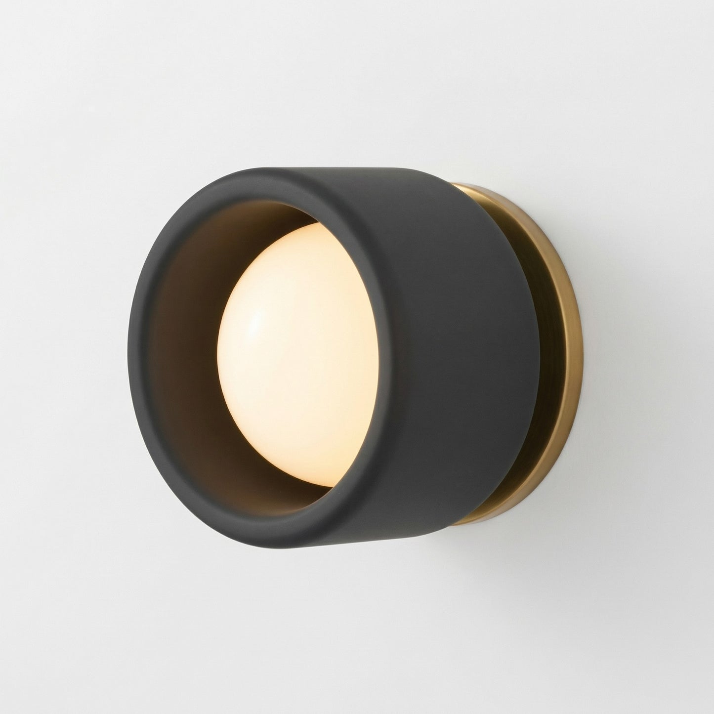 Aura Modern Porcelain Sconce