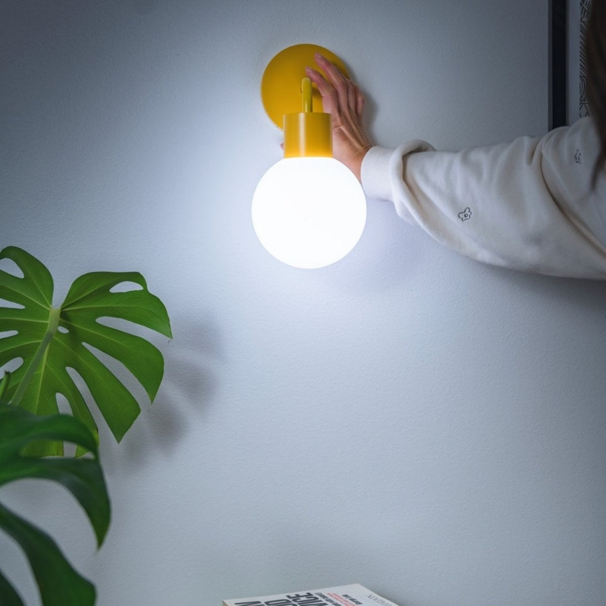 Tessa Modern Rechargeable Colorful Wall Light
