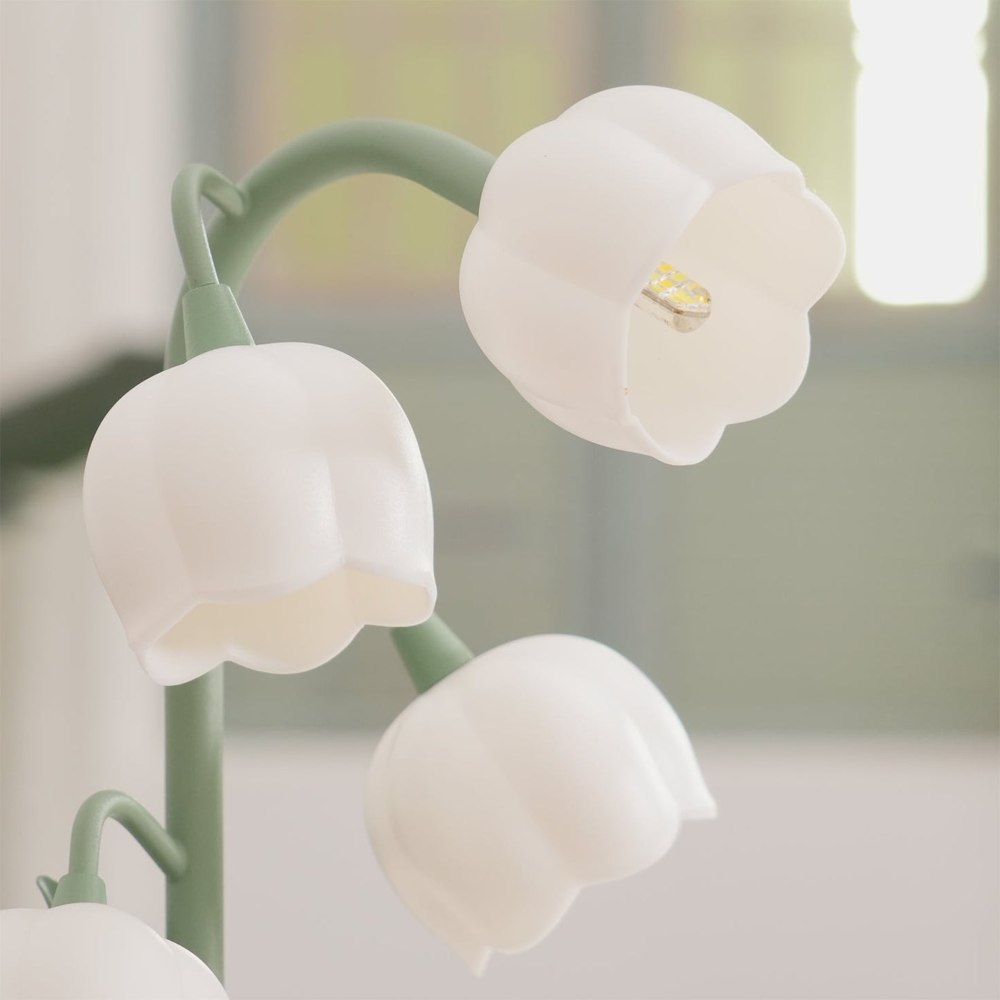 Kyra Lily of The Valley Table Lamp