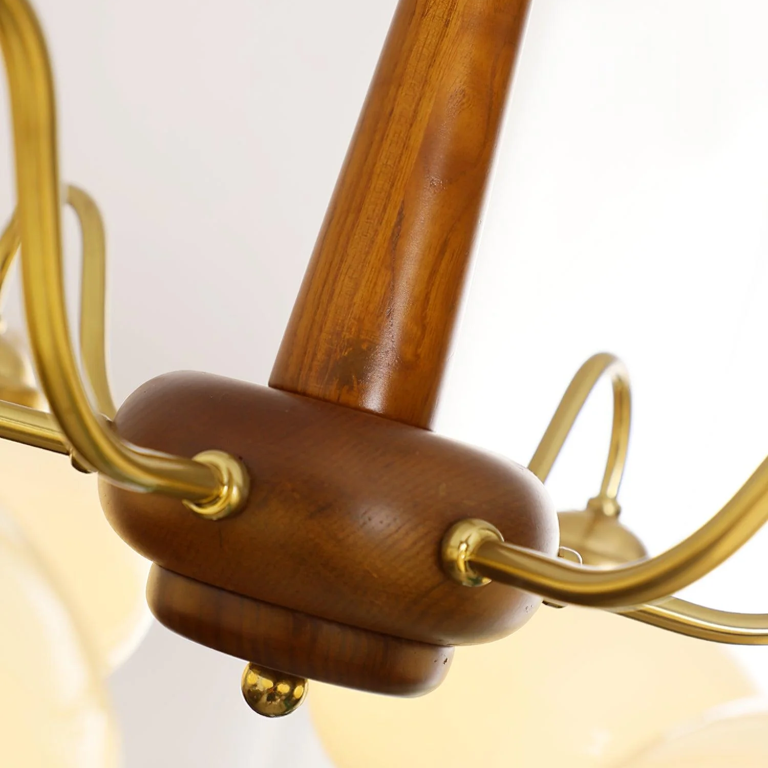Xyrian Farmhouse Wood White Bauhaus Persimmon Chandelier
