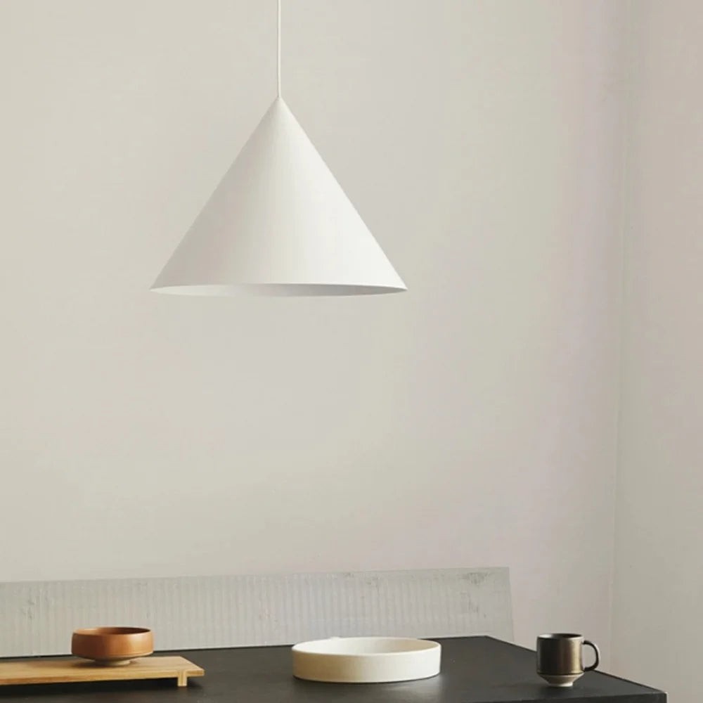 Quyron Nordic ‎Minimalist Iron Tapered Pendant Light