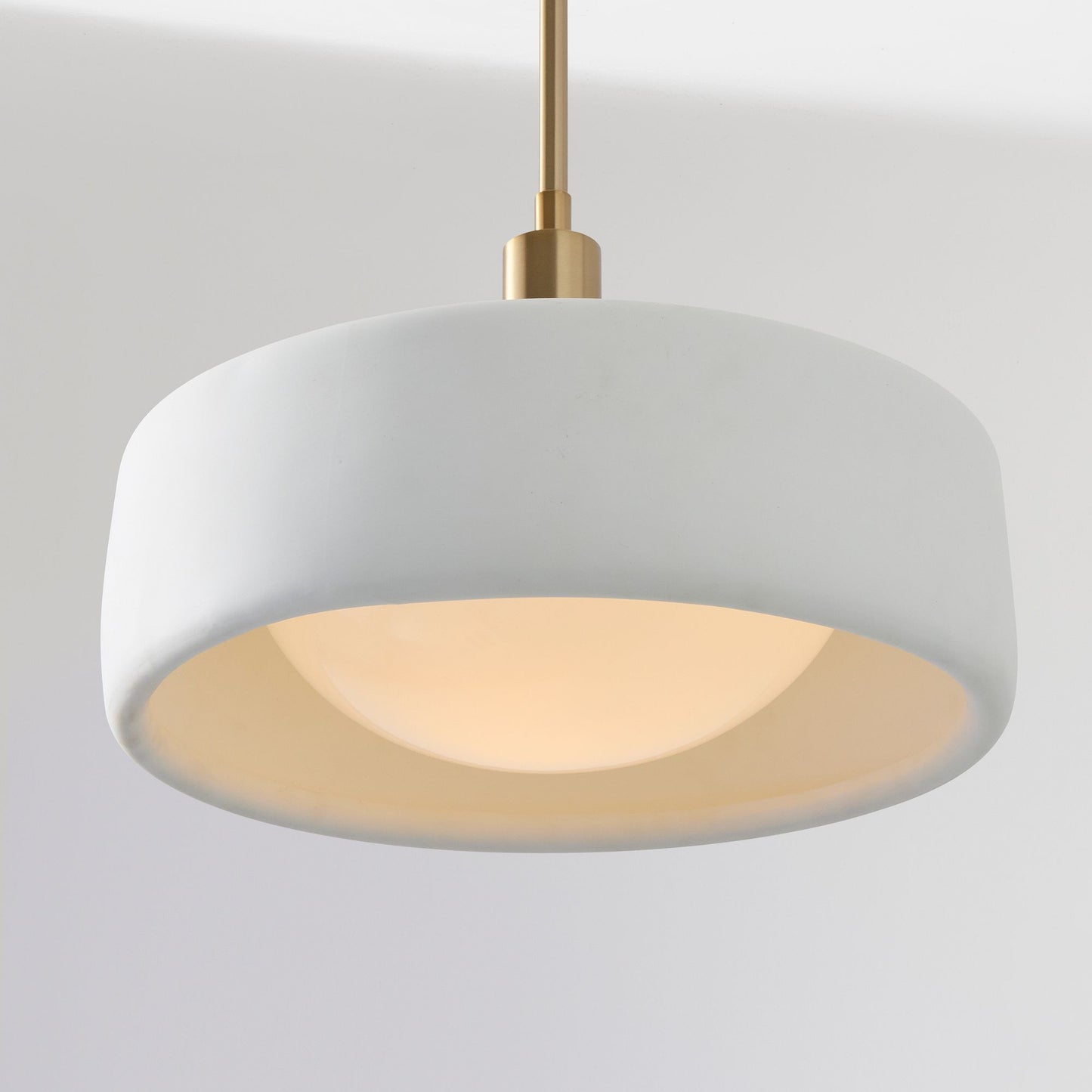 Aura Modern Porcelain Pendant Ligtht
