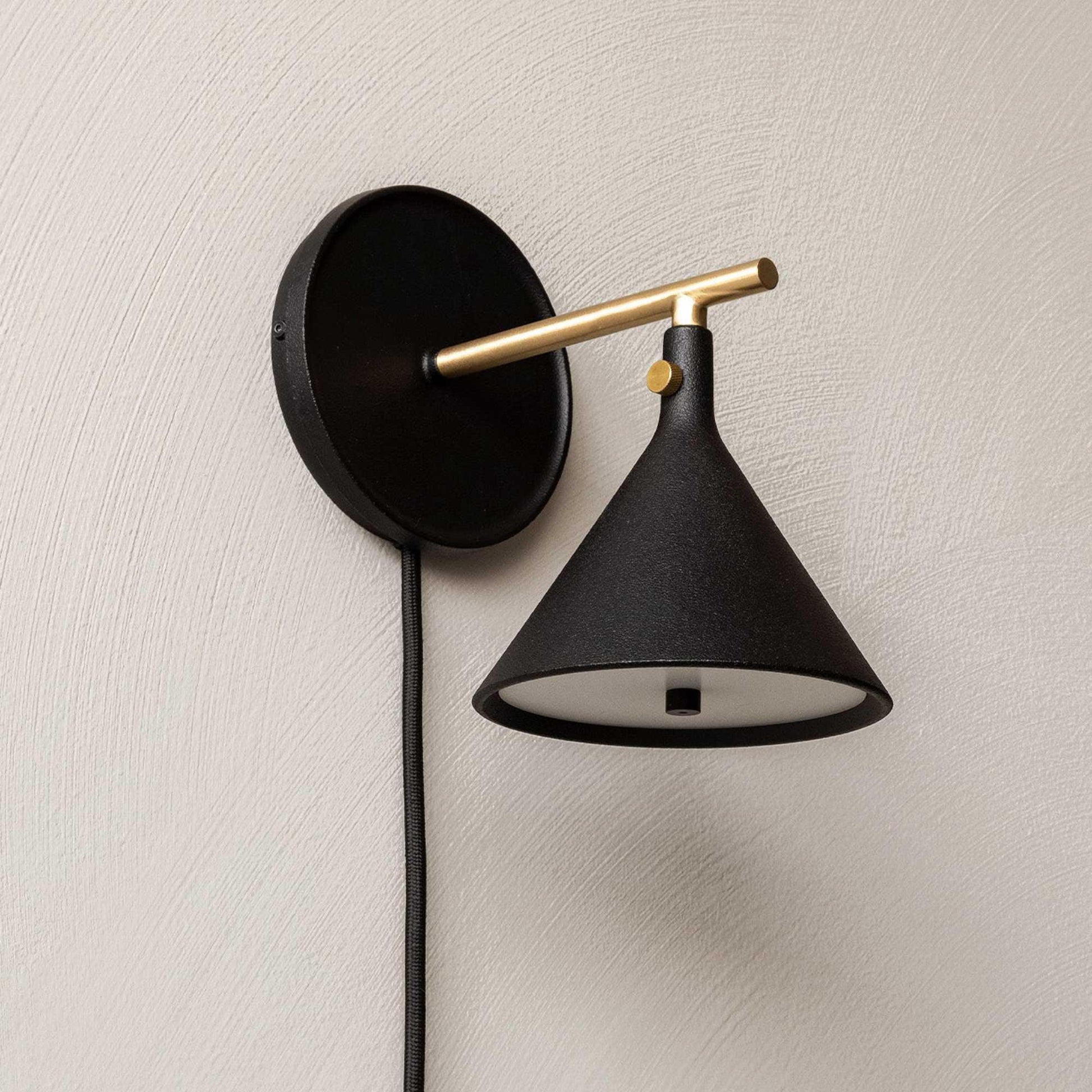 Anoushka ‎Minimalist Black Cast Wall Sconce